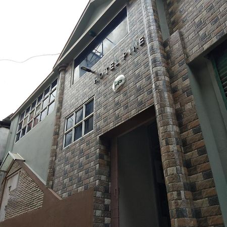Hotel Pine Kohima Esterno foto