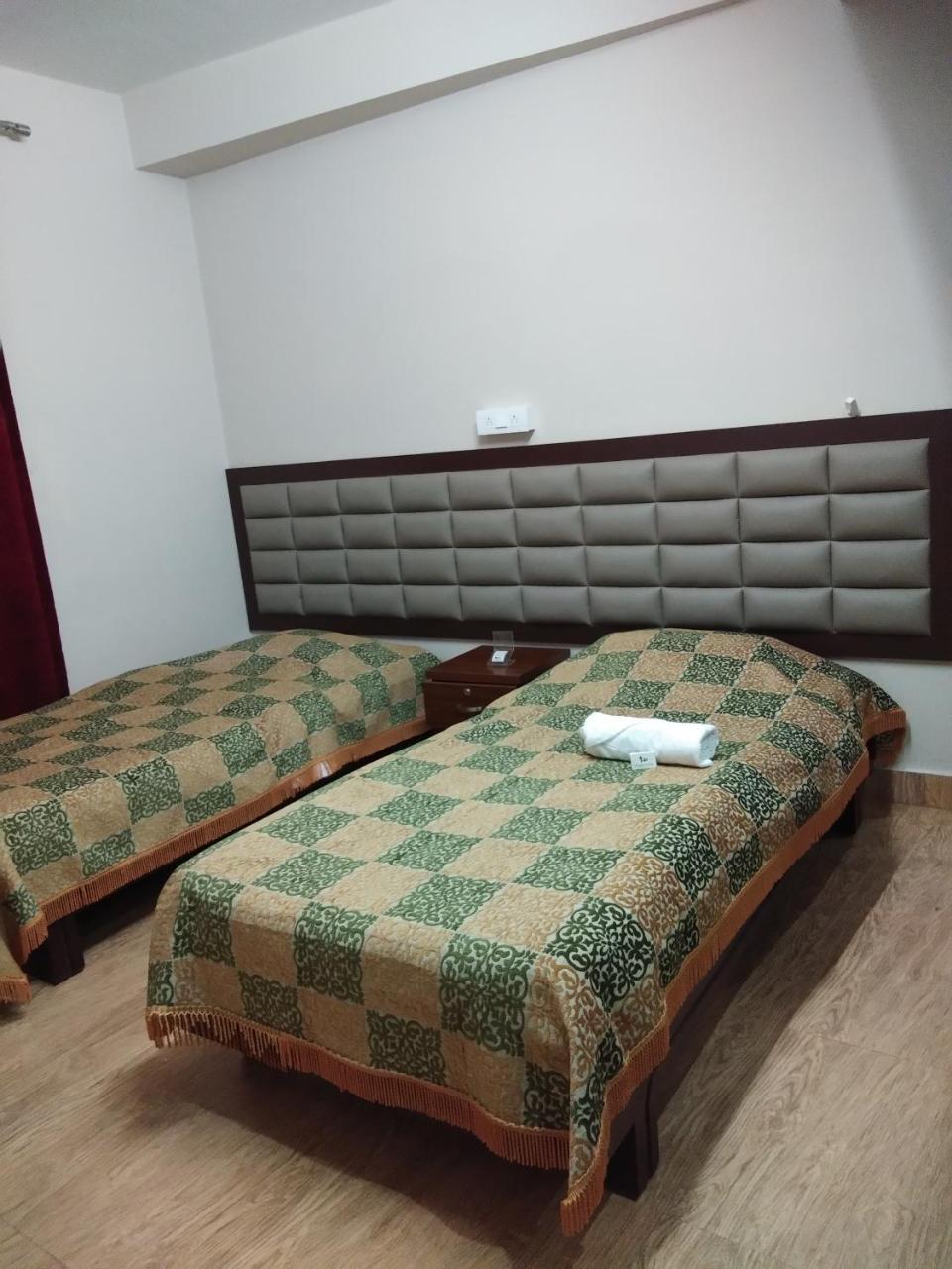 Hotel Pine Kohima Camera foto